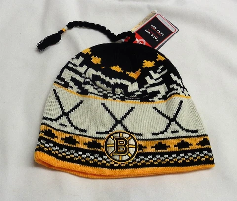 NHL Face Off Boston Bruins Xmas Ugly Sweater Knit Hat Beanie Cuffless Toque Cover