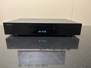 Oppo UDP-203 Blu-Ray Player Ultra HD 4K - Picture 1 of 3