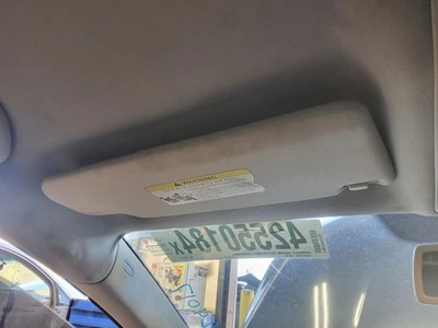 Driver Sun Visor Illuminated Without Garage Door Opener Fits 09-17 CC 425580 Foto 1 de 2