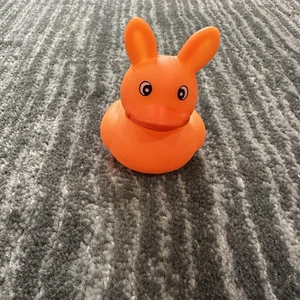 Gummiente orange Häschen Big Bill Auto Büro Jeep Ornament Kreuzfahrt wurde geduckt - Bild 1 von 12