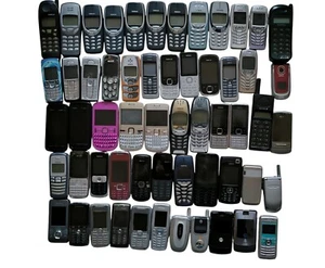 Lot of 57 GSM Mobile Phones, Nokia, Motorola, Sonyericsson etc., Without Battery - Foto 1 di 6