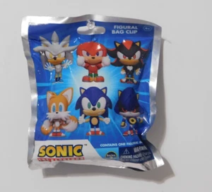 Sonic The Hedgehog Blind Bag-Figural 3D Foam Bag Clip Series 2 Monogram 2024 New - Picture 1 of 3
