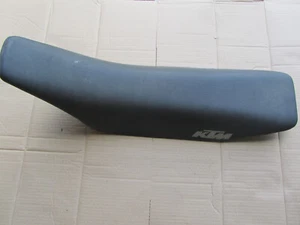 KTM EXC SX 520 Bench Seat Model 2001-2002 125 250 200 300 380 400 450 - Picture 1 of 17