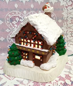 VTG Ceramic CHRISTMAS CHALET House Cabin Cottage SANTA CHIMNEY Light Pegs READ - Picture 1 of 22