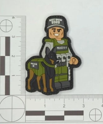 Minifigura Lego K-9 PVC parche moral Tru-Spec SHOT Show 2020 Foto 1 de 3