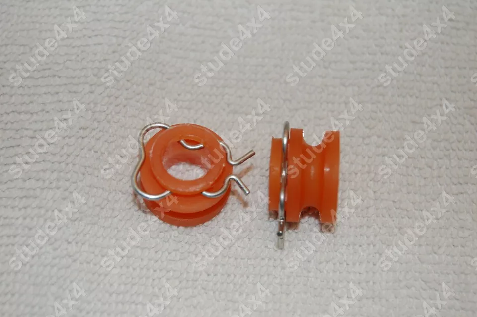 STUDEBAKER & AVANTI NYLON WINDOW REGULATOR ROLLERS 1963-88 # 1350837 PAIR - Image 1 of 1