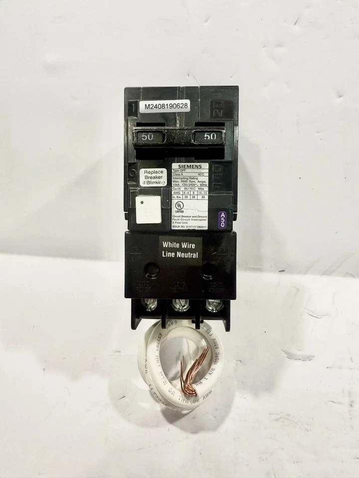 CHIPPED Siemens QF250A Miniature Circuit Breaker 50 A 120/240V Ac 2 Pole Plug In - Image 1 of 1