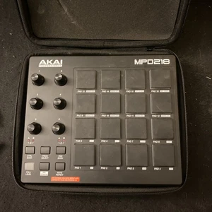 AKAI Professional MPD218 Midi 16 - Pad Controller With USB Cord & Case - Picture 1 of 6