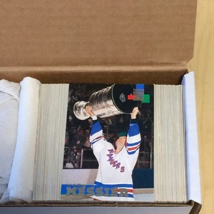 1994-95 TOPPS STADIUM CLUB Complete SET (1-270) - Picture 1 of 1