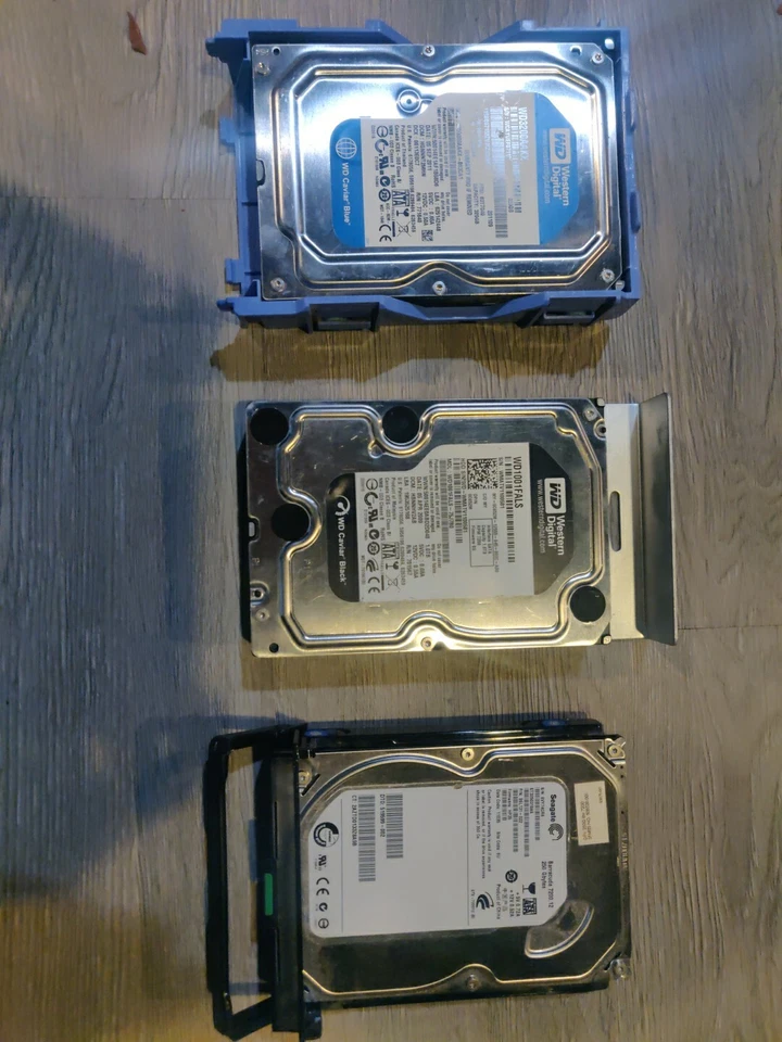 1.5TB Total Storage 3.5" Sata Hard Drives -see Notes - Image 1 of 4
