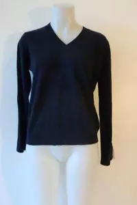 NWT Womens Minnie Rose Navy Blue White Slit Cuff Cashmere V-Neck Sweater M * - Picture 1 of 6
