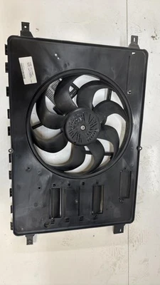 Moto ventilateur radiateur FORD KUGA 1 1593900 - Photo 1/3