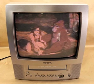 Vintage Toshiba 13” CRT TV VCR Combo Player Retro Gaming MV13P3 No Remote TESTED - Picture 1 of 7
