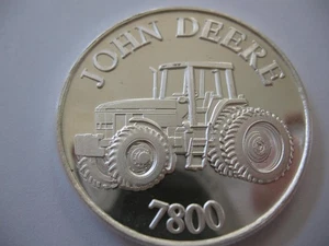 1-OZ.JOHN DEERE MODEL 7800 TRACTOR CHRISTMAS GIFT.999 PROOF EDT SILVER COIN+GOLD - Picture 1 of 7