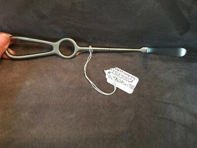 H&H cheek/lip retractor toe up - Image 1 of 4