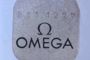 Omega 211 212 part 1227 Roue de centre & chausse Center wheel & cannon pinion - Picture 1 of 2