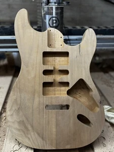 Stratocaster Guitar Body ULTRA Style - Picture 1 of 8