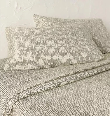 Target Opalhouse designed with Jungalow Separate Fitted Sheet IKAT black Queen