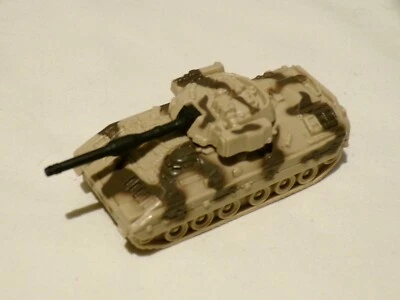 Desert Storm M3 Bradley Fighting Vehicle – Plastic Toy Painted – Used Excellent - Image 1 of 4