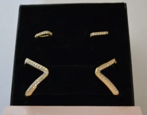Victoria's Secret kleiner durchbohrter Ohrring und Manschettenarmband-Set. Geschenk für sie - Bild 1 von 5