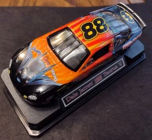 Winners Circle Dale Jarrett Batman vs Joker 1998 Ford Taurus 1:43 Scale NASCAR  - Picture 1 of 8