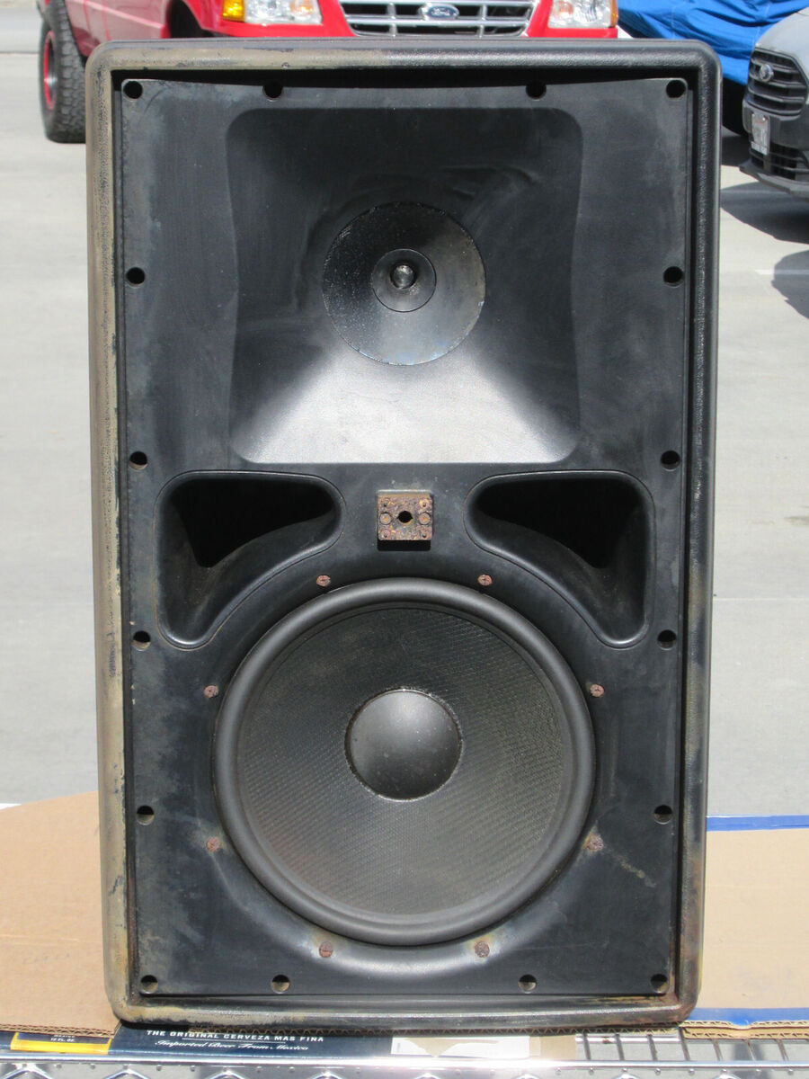 JBL Pro Audio Speakers & Monitors with 3-Way Configuration JBL Pro Audio Speakers & Monitors with 3-Way Configuration