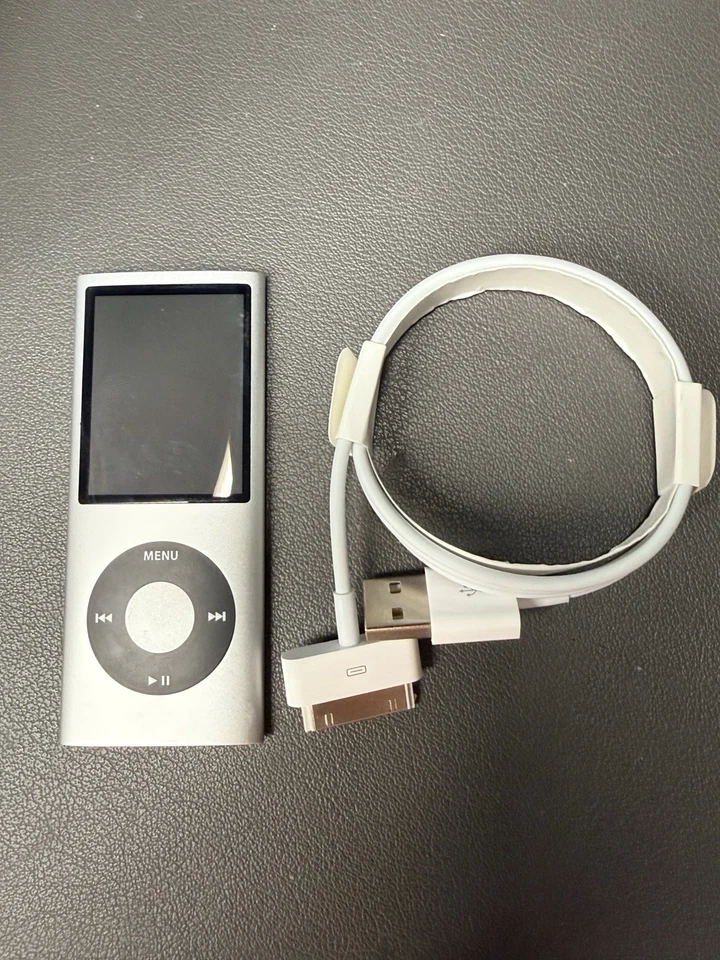 Apple iPod Nano 4ta Generación 16GB Modelo A1285 Funciona Enchufado NECESITA BATERÍA NUEVA Foto 1 de 4