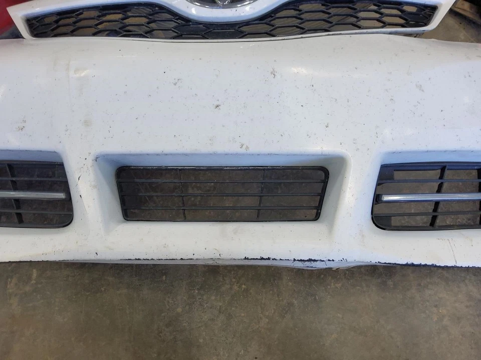 Grille Lower Center SE Sport Fits 12-14 CAMRY 367512 - Image 1 of 1