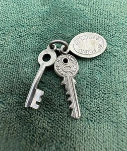 Vintage Sterling Silver Set of Keys ~If Found Return To~ Charm Made in England - Picture 1 of 6