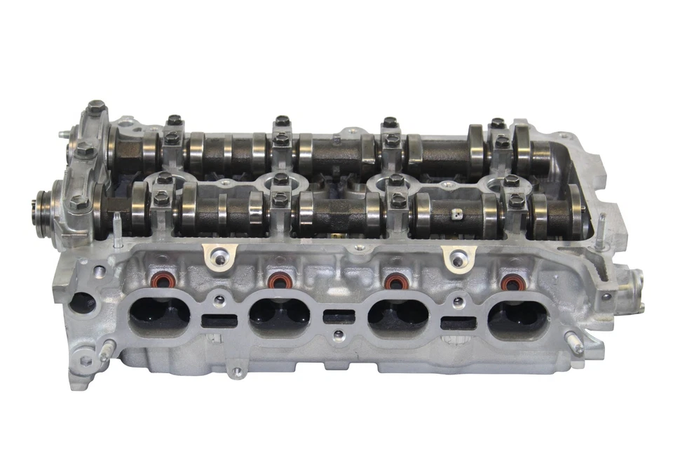 Toyota 1.5 DOHC Cylinder Head 1NZ-FE Yaris Echo Scion xA xB 2004 - 2019 - Image 1 of 1