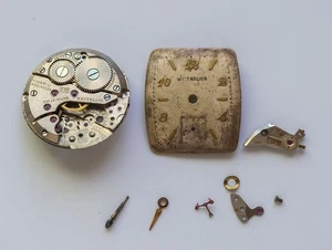 Vintage WITTNAUER Watch Movement 10G Caliber 17 Jewels SWISS Parts Repair - Picture 1 of 7