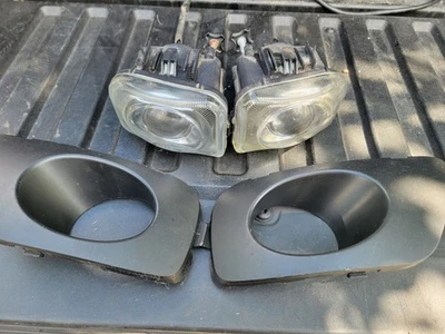 Cubierta de luz antiniebla delantera para pasajero Subaru Legacy Spec B 2007-2009 panel de ajuste 07-09 Foto 1 de 2