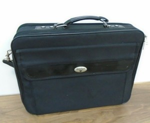 Maletín Trolley para Estética y Peluquería Negro FH con TARA (2) en Oferta