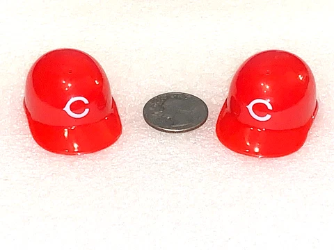 Lot of 2 Cincinnati Reds Vintage 1980's Mini MLB Baseball Gumball Helmets New! Cover