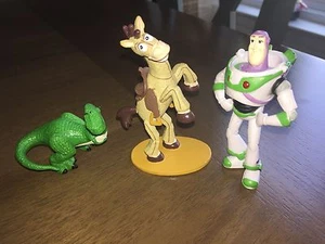 Disney Pixar Toy Story Personaggi Cake Topper Buzz 3" Bullseye 3" & Rex 2"Alto 2# - Foto 1 di 4