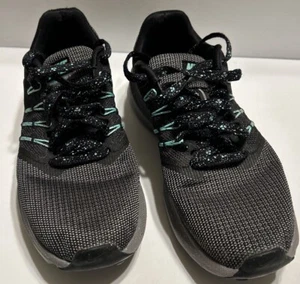 2 Pair Of Nike Women’s Tennis Shoes Run Swift And Zoom All Out Size 7.5, 7m - Picture 1 of 10