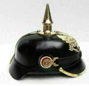 Elmetto tedesco Pickelhaube in pelle bavarese in pelle nera e ottone regalo - Foto 1 di 5