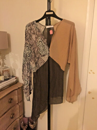 Foto 1 di 4
