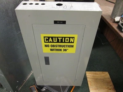 Siemens Main Lug Breaker Panel BG42ML4100STM 100A Main Lug 208Y/120V 3Ph 4W Used - Image 1 of 4