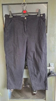 Papaya Ladies Black Stretch Denim Straight Crop Jeans Size 16 - Image 1 of 4