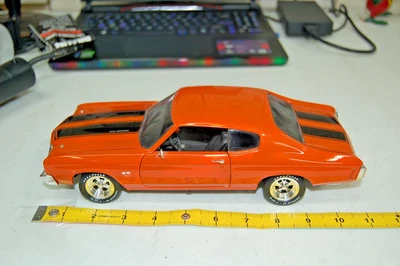 1:18 Ertl 1970 Chevy Chevelle SS diecast - Image 1 of 4