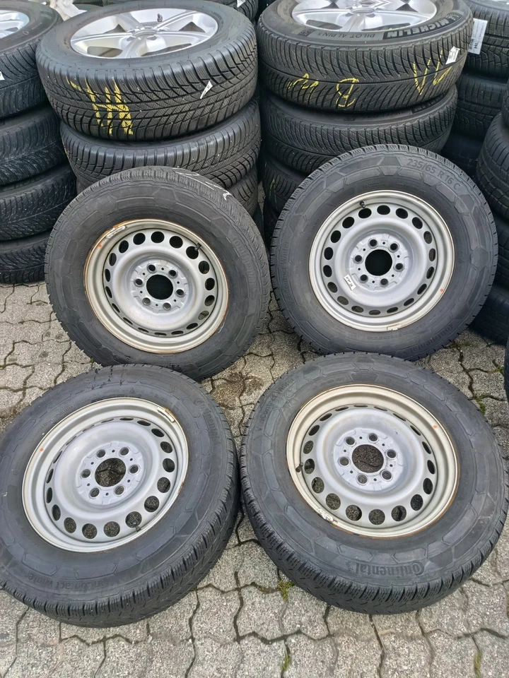 Mercedes-Benz 235/65 R16 C 121/119R W906 A9074014800 Winter Räder Winterräder - Bild 1 von 4