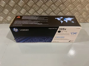 Kaseta z czarnym tonerem HP 135x W1350X fabrycznie nowa - Zdjęcie 1 z 5