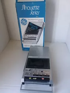 GE Silhouette Series 7 Slim Performance AC DC registratore a cassette - Foto 1 di 3