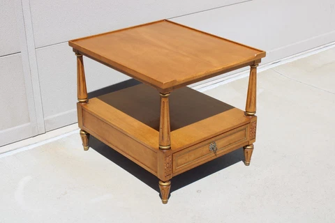 Beautiful Henredon MCM Vintage French Regency End Table / Side Table Cover