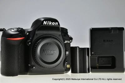 NIKON D750 24.3MP DSLR Camera Body Excellent - Image 1 of 4
