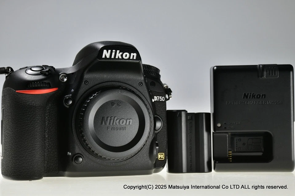 NIKON D750 24.3MP DSLR Camera Body Excellent - Image 1 of 4