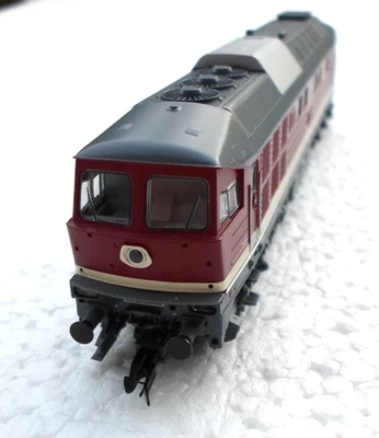 Roco TT Diesellok BR 132 134-8 DR Ep IV digital rot grau Modell 1:120 Eisenbahn - Bild 1 von 4