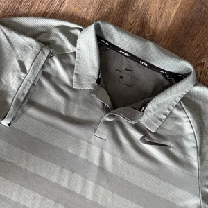 Polo de golf Nike Zonal Cooling para hombre grande verde a rayas rendimiento activo - Imagen 1 de 11
