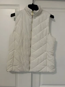 ¡NUEVO! Chaqueta chaleco acolchada acolchada Michael Kors mediana marfil blanca precio de venta sugerido por el fabricante 125 USD - Imagen 1 de 7